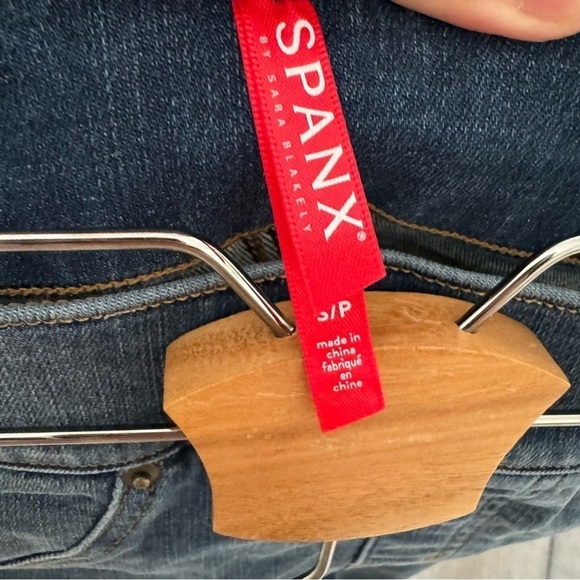 Spanx Distressed Skinny Jean Jeggings - Picture 4 of 6